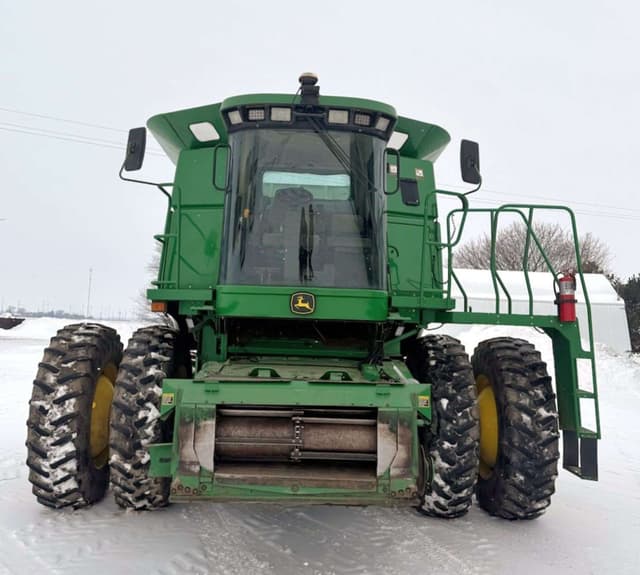 Image of John Deere 9860 STS equipment image 3