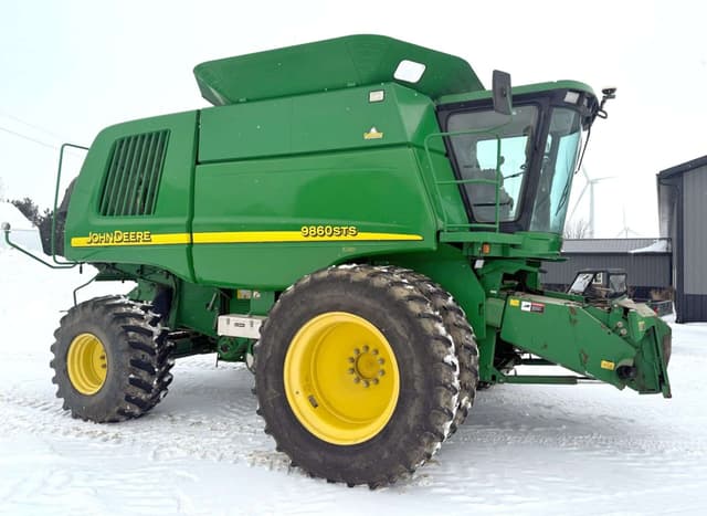 Image of John Deere 9860 STS equipment image 2