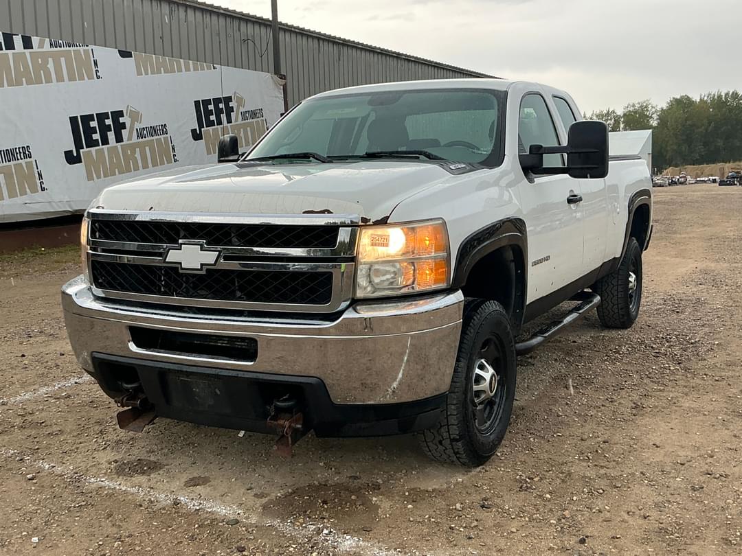 Image of Chevrolet Silverado Primary image