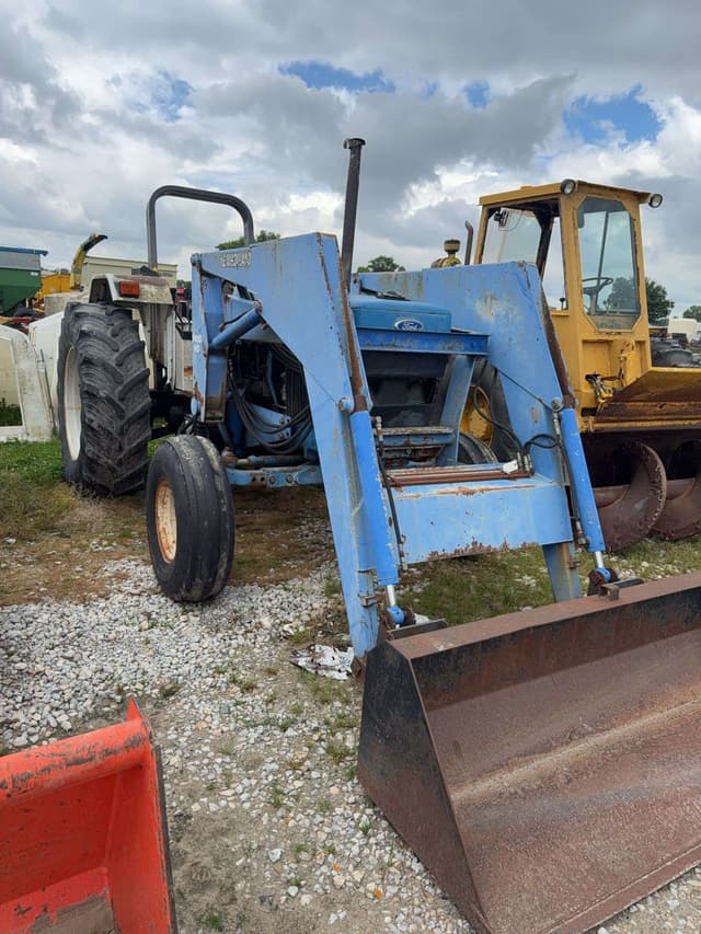 Image of Ford 7740 equipment image 1