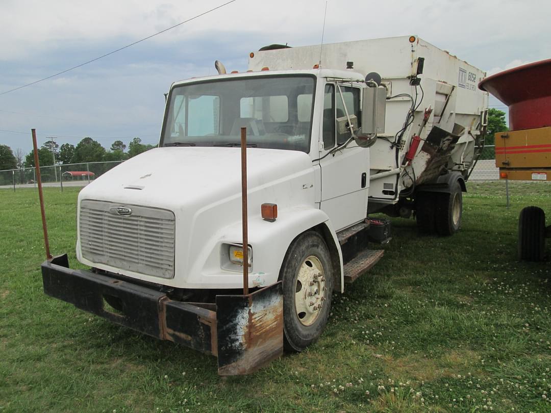 Image of Freightliner FL70 Primary image