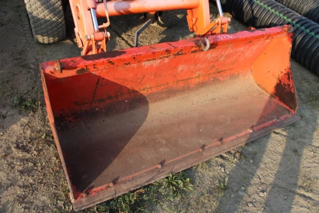 Image of Kubota L4060 equipment image 3