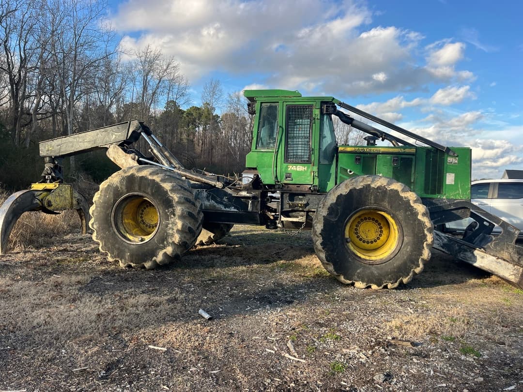 Image of John Deere 748H Primary image