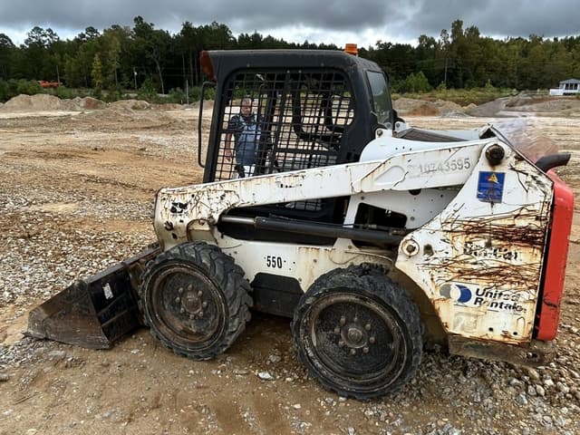 Image of Bobcat S550 equipment image 2