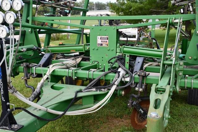 Image of John Deere 2410C equipment image 3