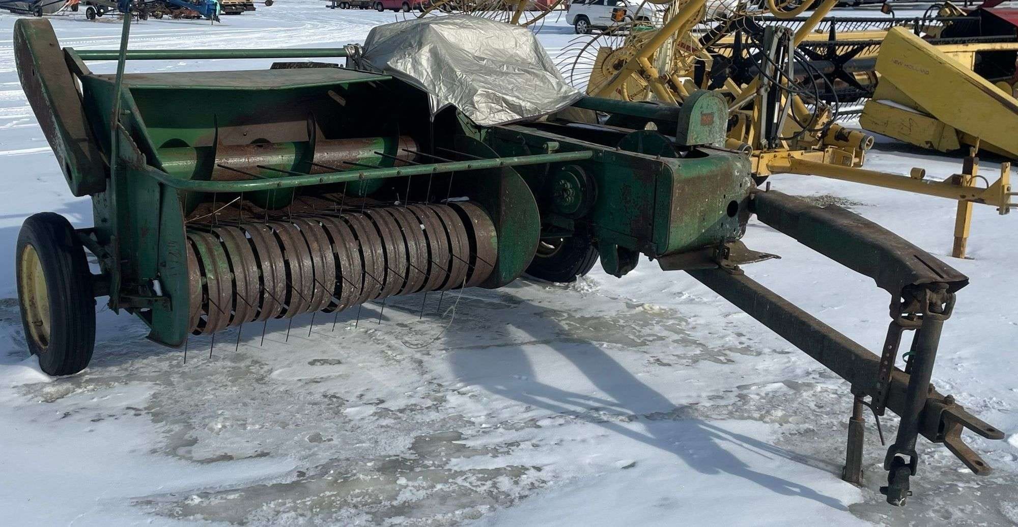 John Deere 14T Equipment Image0