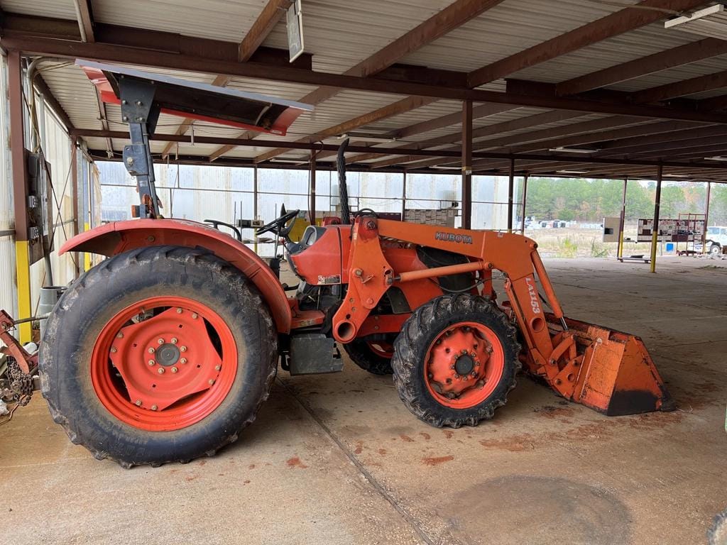 Main image Kubota M7040