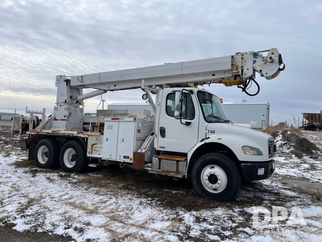 Image of Freightliner Business Class M2 equipment image 3