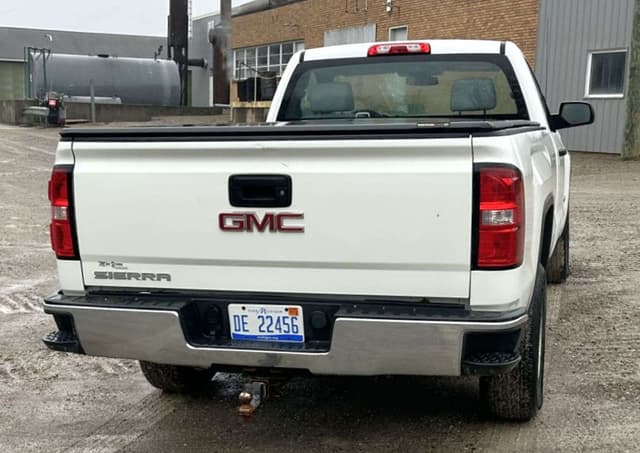 Image of GMC 1500 equipment image 3