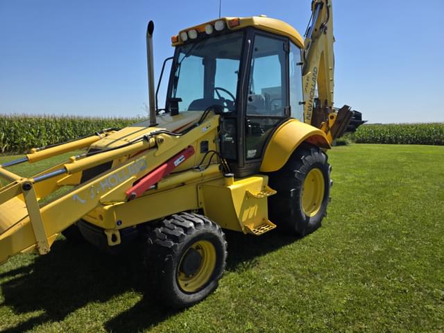 Image of New Holland LB75B equipment image 3