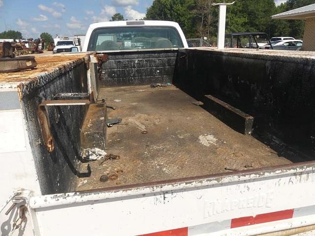 Image of Ford F-550 equipment image 4