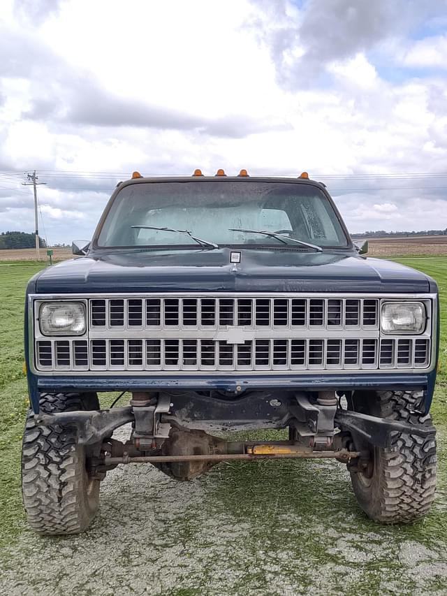 Image of GMC K3500 equipment image 4