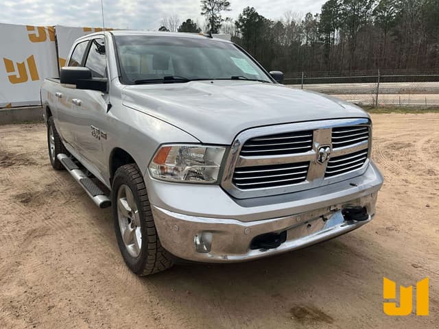 Image of Dodge Ram 1500 equipment image 2