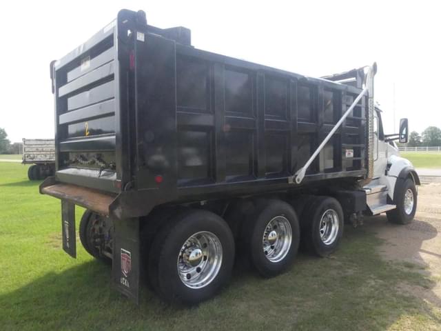 Image of Kenworth T880 equipment image 2