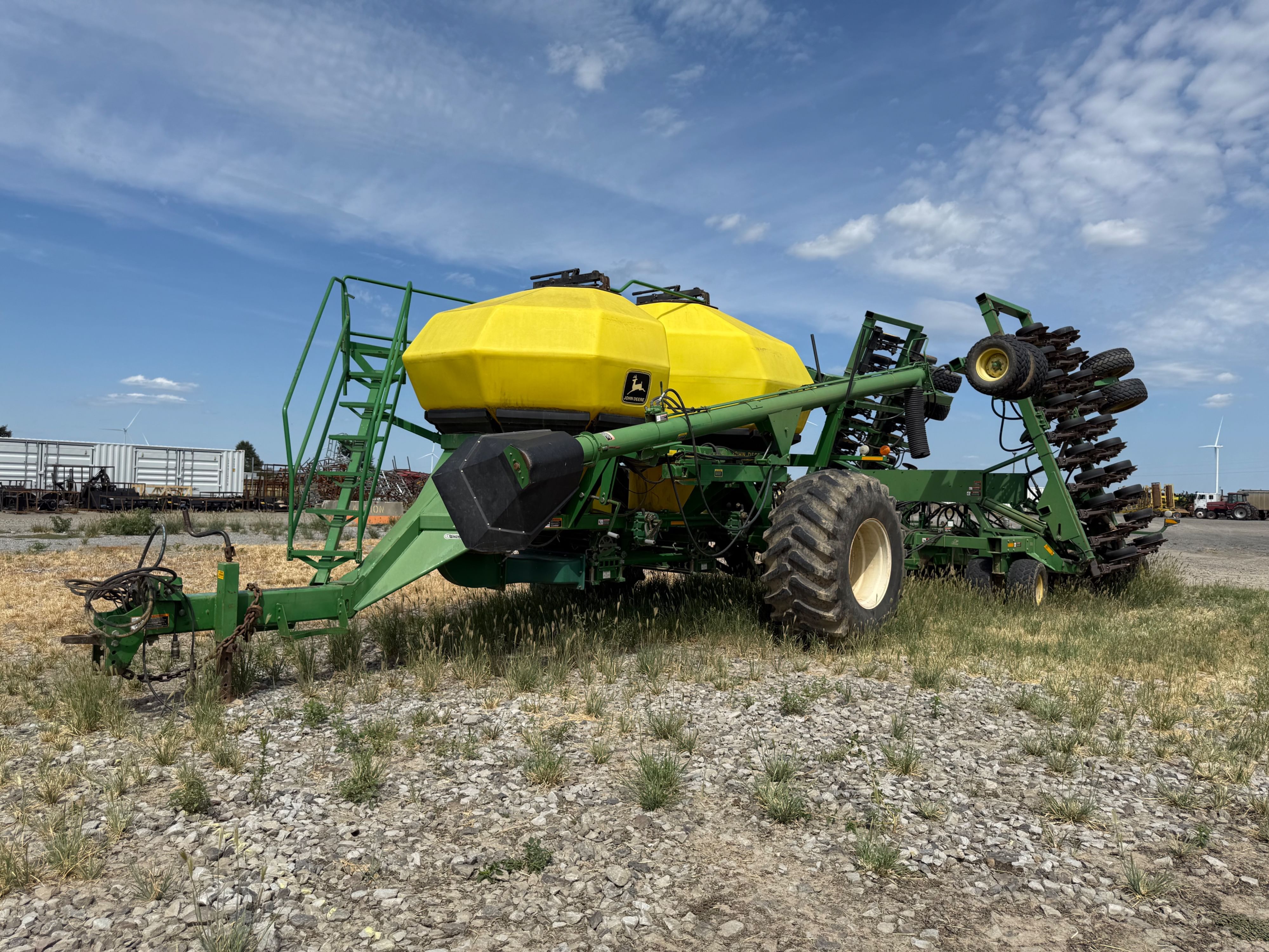 John Deere 1900 Equipment Image0