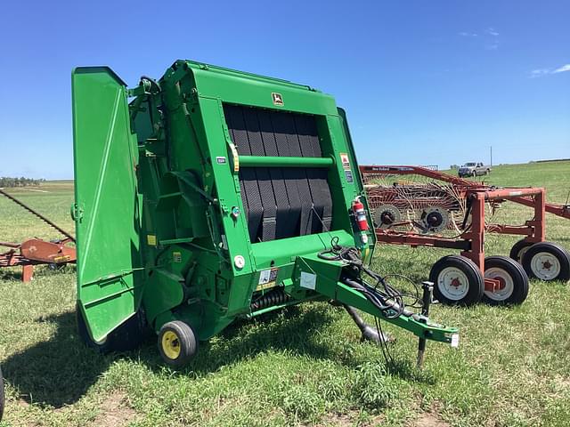 Image of John Deere 567 equipment image 3