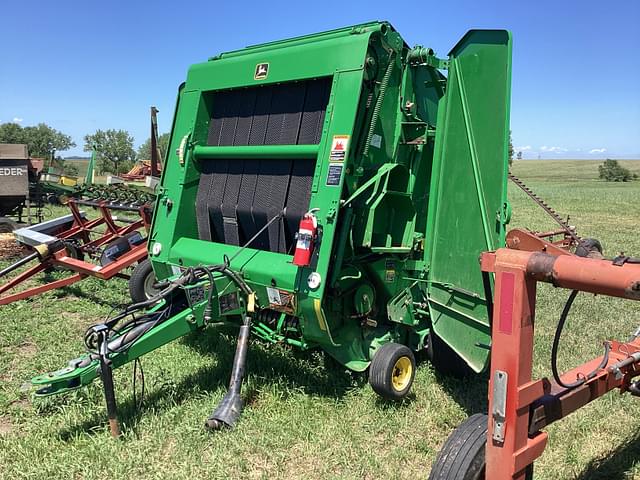 Image of John Deere 567 equipment image 2