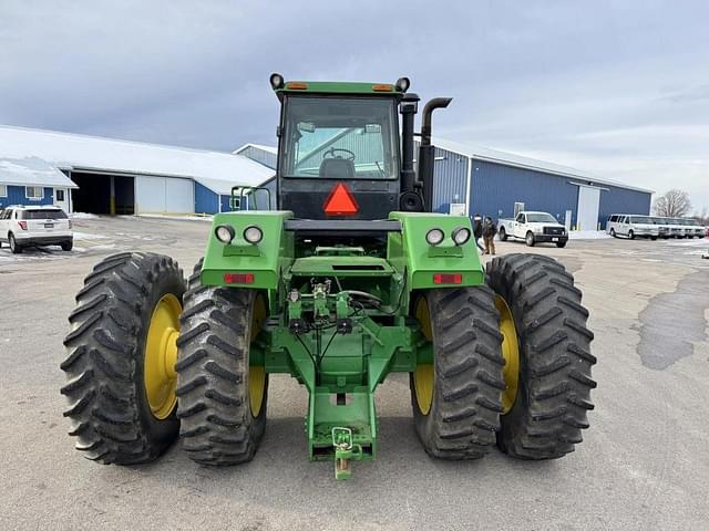 Image of John Deere 8570 equipment image 3