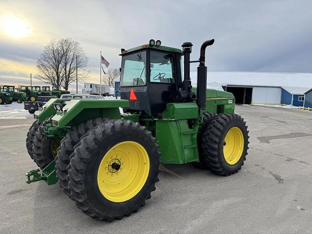 Image of John Deere 8570 equipment image 4