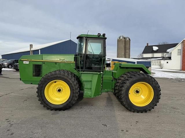 Image of John Deere 8570 equipment image 1