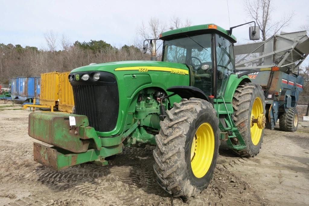 John Deere 8320 Equipment Image0
