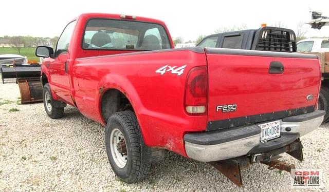 Image of Ford F-250 equipment image 2