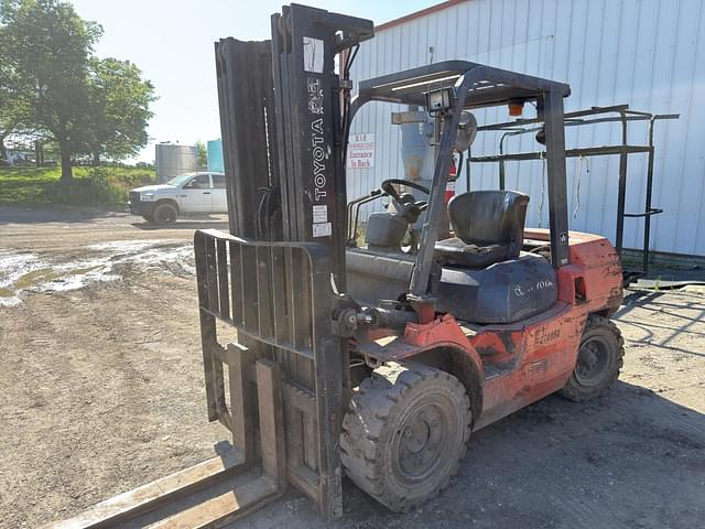 Image of Toyota 7FDU35 equipment image 1