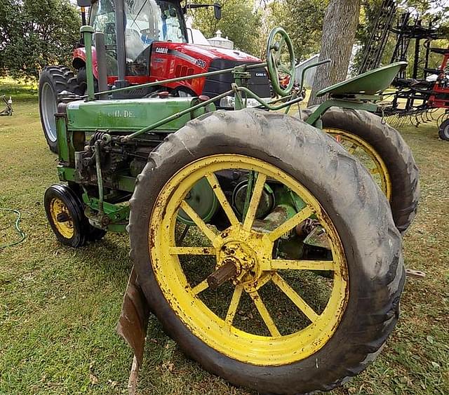 Image of John Deere B equipment image 2