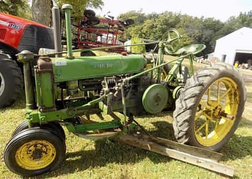 Main image John Deere B