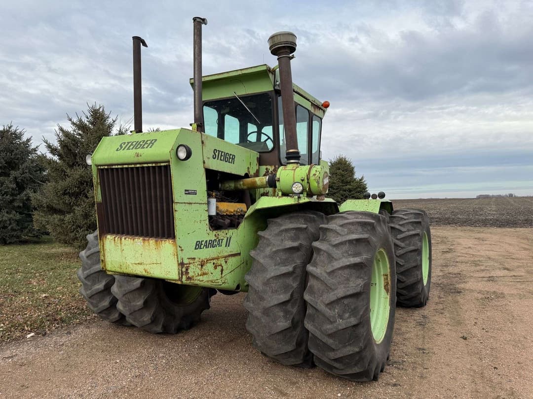 Image of Steiger Bearcat II ST-225 Primary image