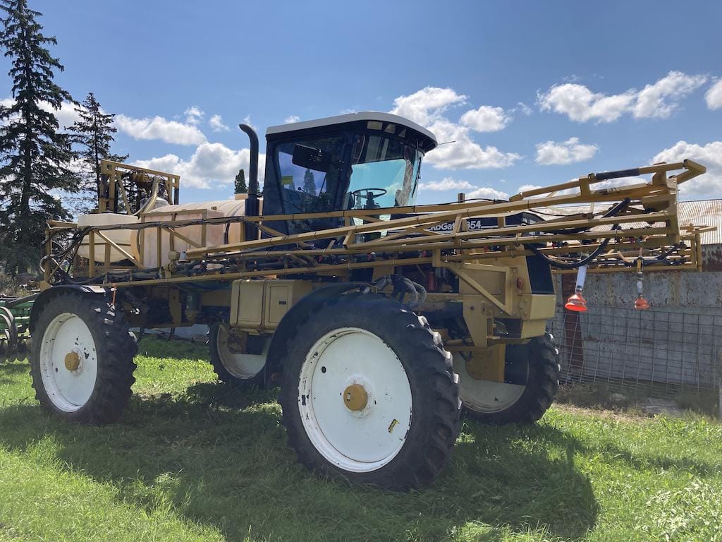 Main image Ag-Chem RoGator 854