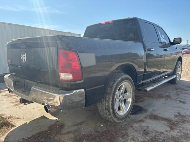 Image of Dodge Ram 1500 equipment image 4