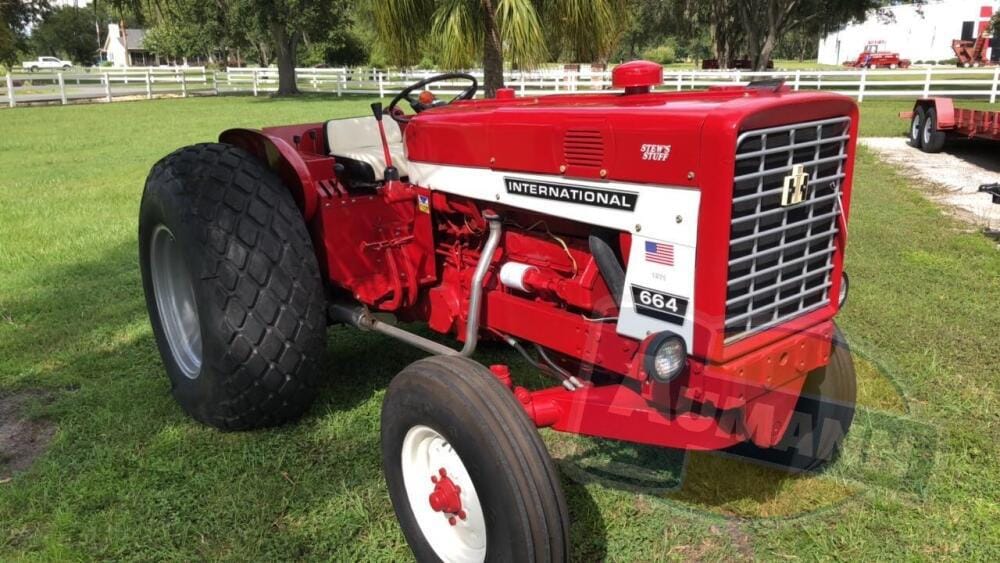Main image International Harvester 664