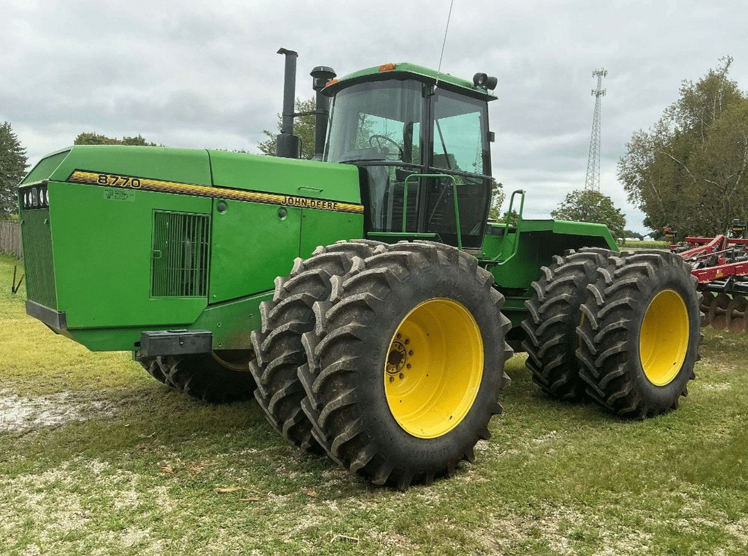 Image of John Deere 8770 Primary image