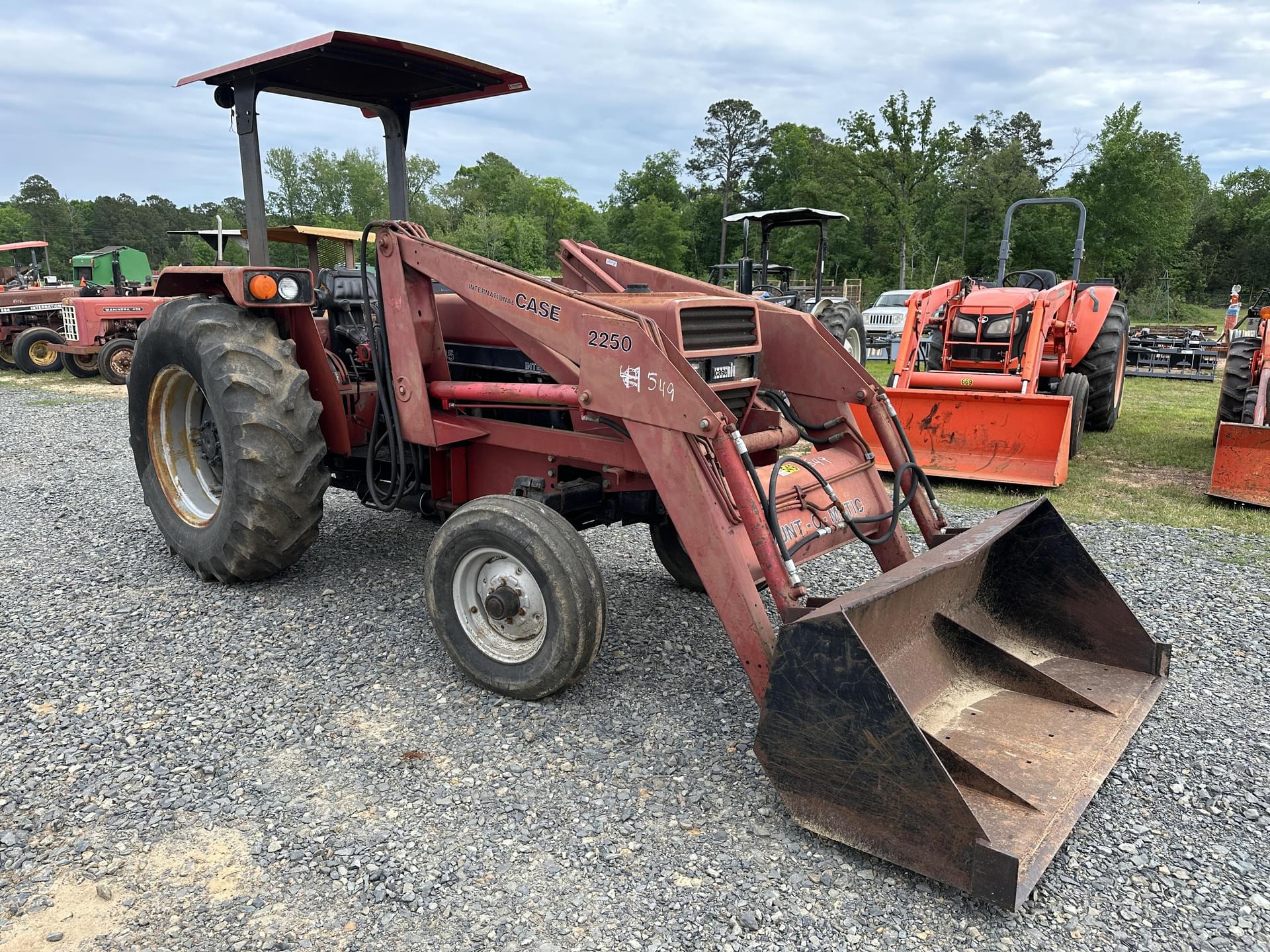 Case IH 585 Tractors 40 to 99 HP for Sale Tractor Zoom