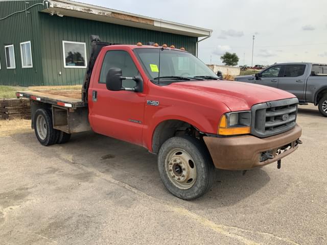 Image of Ford F-450 equipment image 1