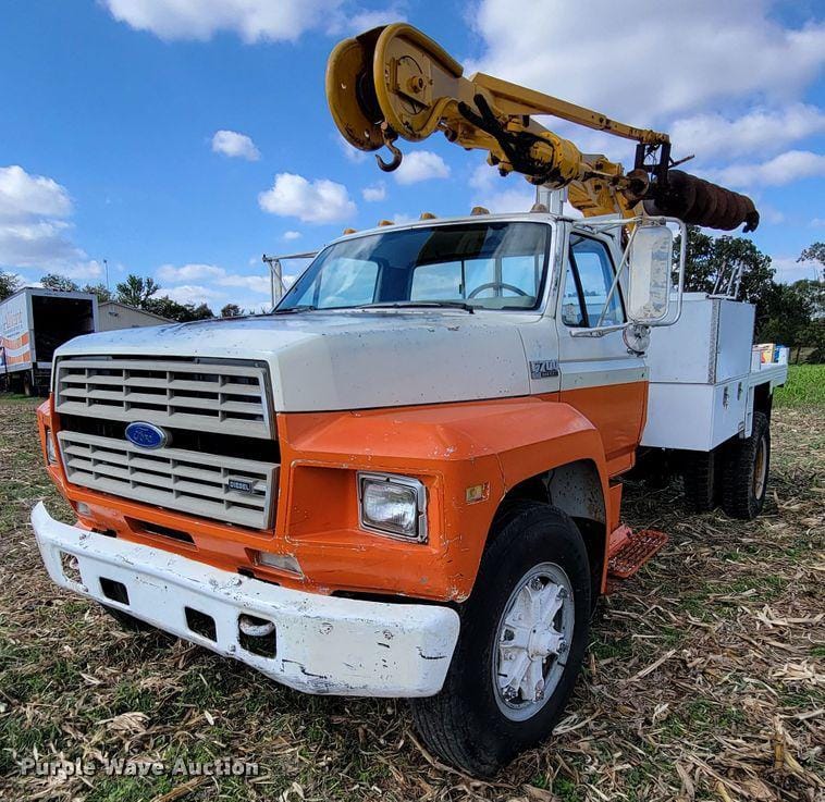 Main image Ford F700