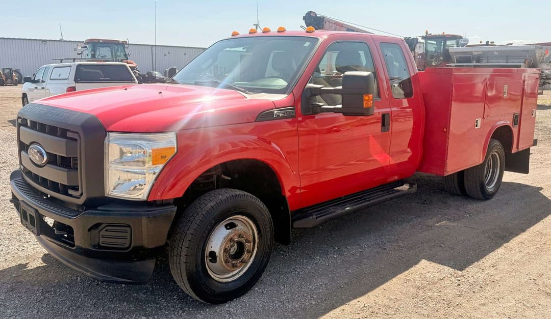 Image of Ford F-350 Primary image