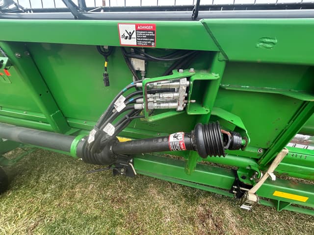 Image of John Deere 630F equipment image 3