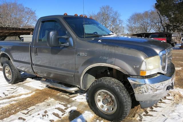 Image of Ford F-250 equipment image 1