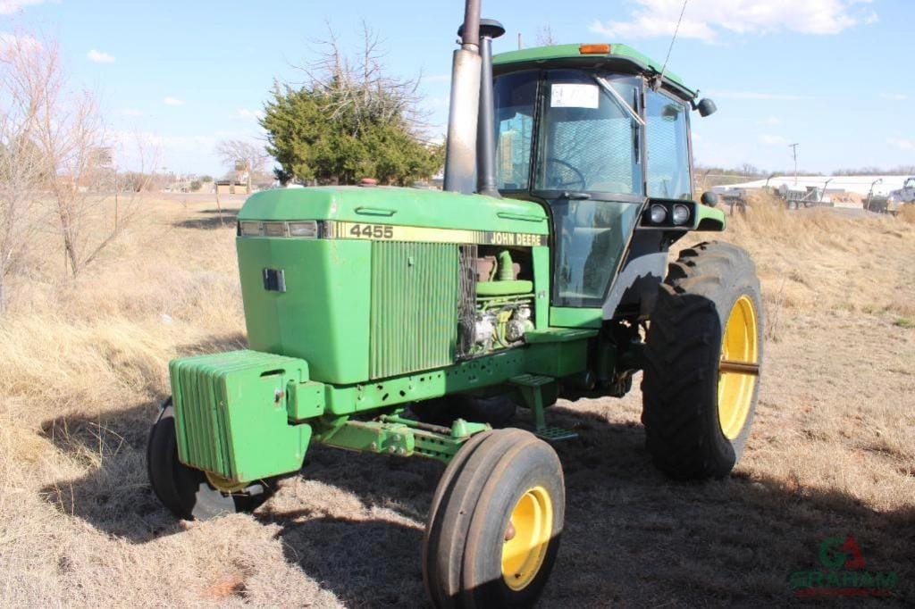 1989 John Deere 4455 Equipment Image0