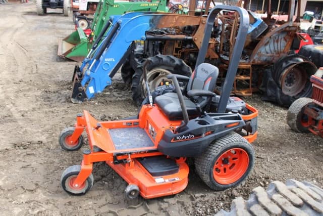 Image of Kubota Z231 equipment image 2