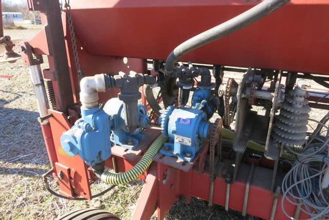 Image of Case IH 5400 equipment image 4