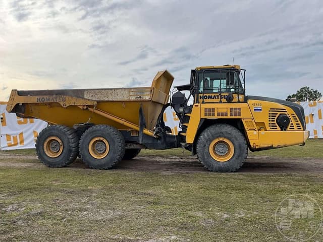 Image of Komatsu HM300-5 equipment image 3