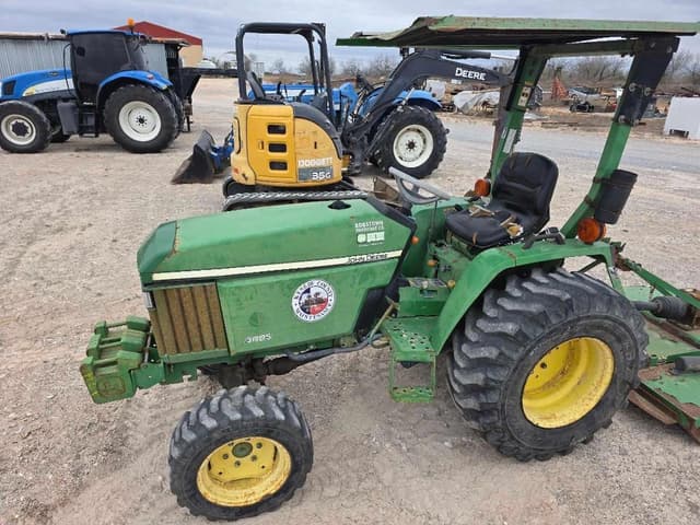 Image of John Deere 3005 equipment image 1