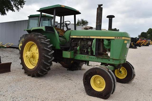 Image of John Deere 4430 equipment image 1