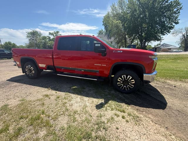 Image of Chevrolet 3500HD equipment image 3