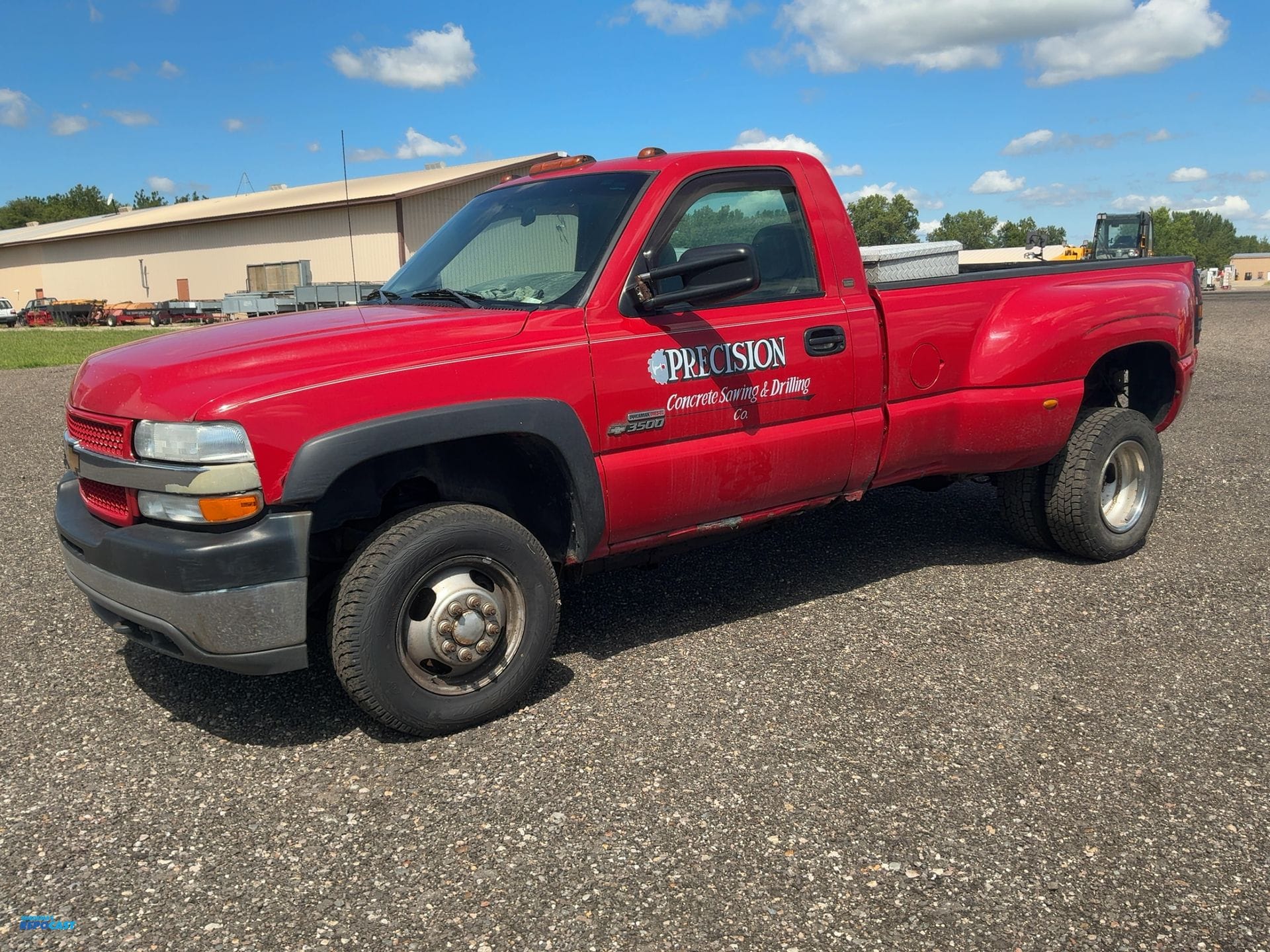 2001 Chevrolet 3500 Equipment Image0