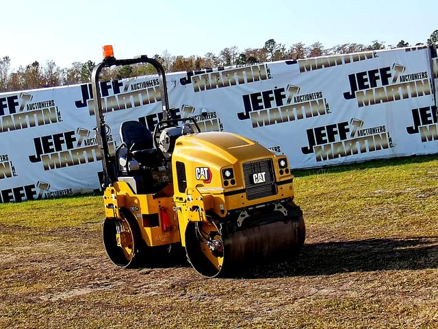 Image of Caterpillar CB2.7GC equipment image 2