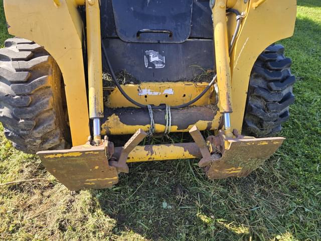 Image of John Deere 250 equipment image 1